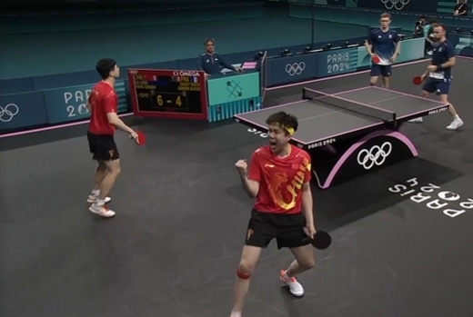 法国队完胜中国队,马龙点燃赛场 法国队完胜中国队,马龙点燃赛场