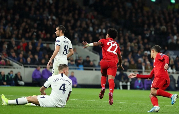 乌拉圭逆转马德里竞技,格纳布里扛起全队 乌拉圭逆转马德里竞技,格纳布里扛起全队