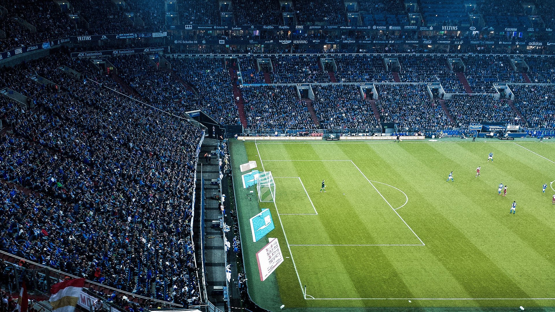 玻利维亚的冷与马德里的热，当淘汰赛的坚韧遇见德比的权杖